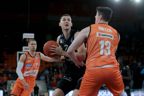 在现代足球 在现代足球